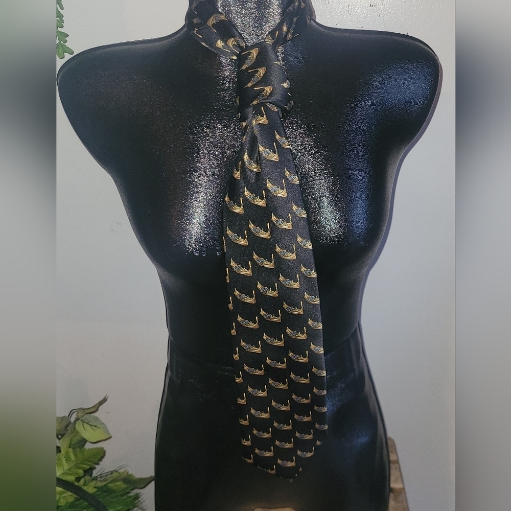 Blue 100% Pure Silk Tie With Boat Pattern